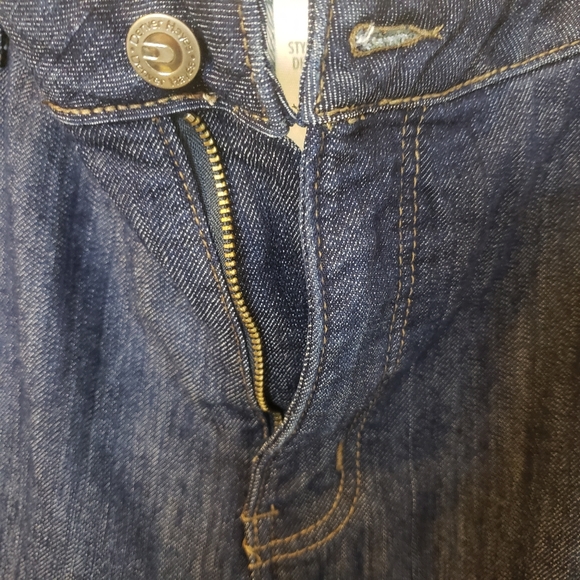 💞 2/$30 Denver Hayes Women's Wide Leg Jeans 👖 - Picture 2 of 7